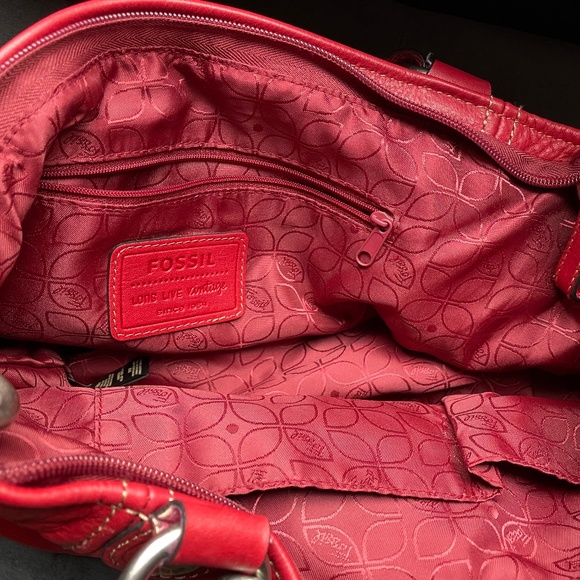 EUC Fossil Red Pebbled Leather Bag with extra Crossover Strap - Picture 5 of 8